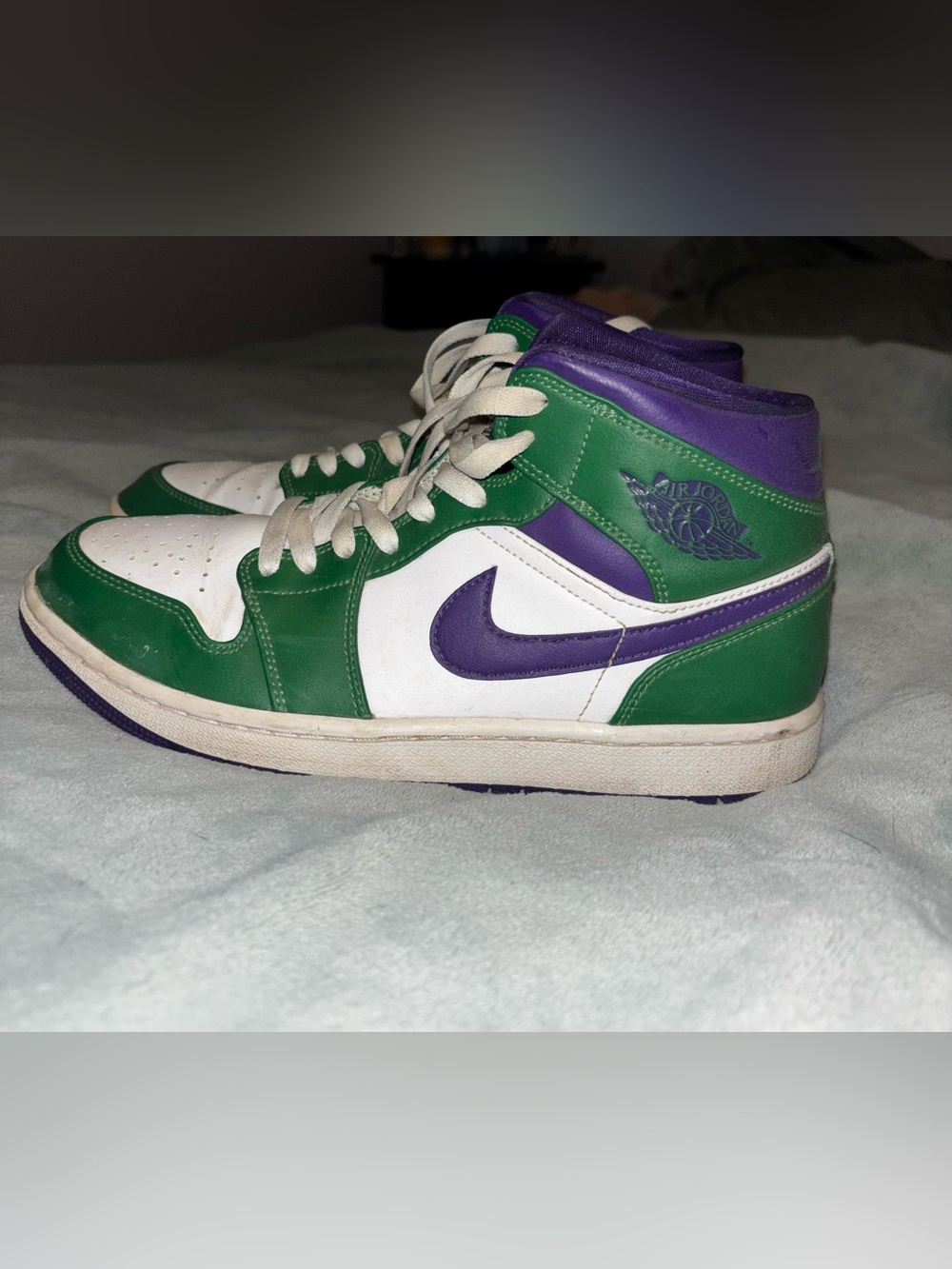 Nike Air Jordan 1 Mid 'Incredible Hulk'